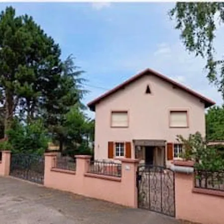 Feriehus Maison Charmante A Avec Jardin